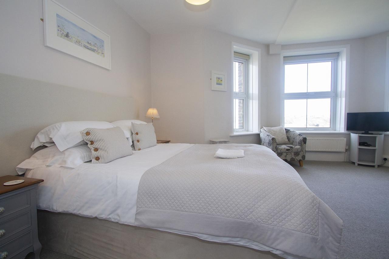 Cliff House Bed & Breakfast New Quay Dış mekan fotoğraf