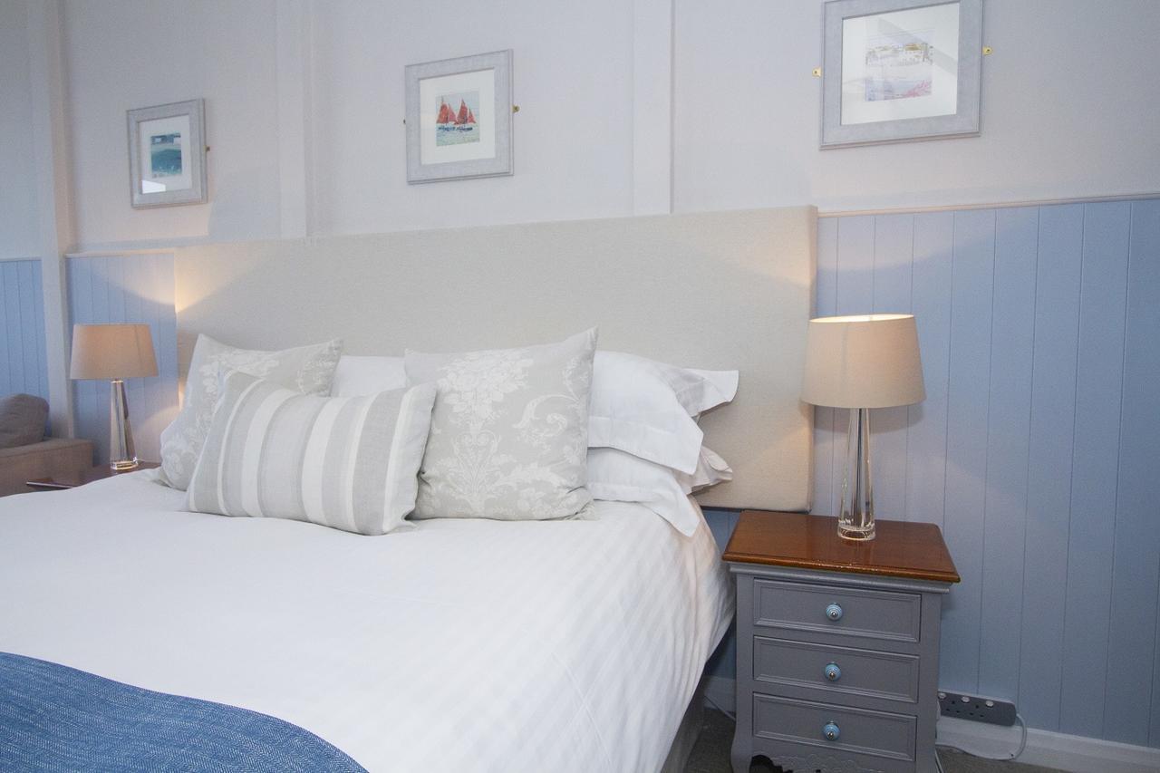 Cliff House Bed & Breakfast New Quay Dış mekan fotoğraf